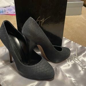 Giuseppe Zanotti black heels